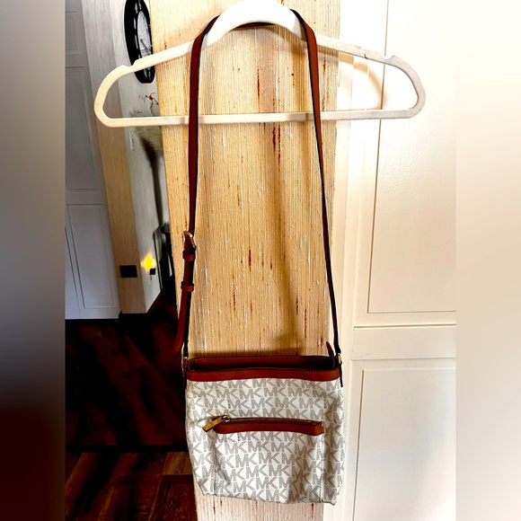 Michael Kors Handbags - Michael Kors White and Brown Crossbody Bag